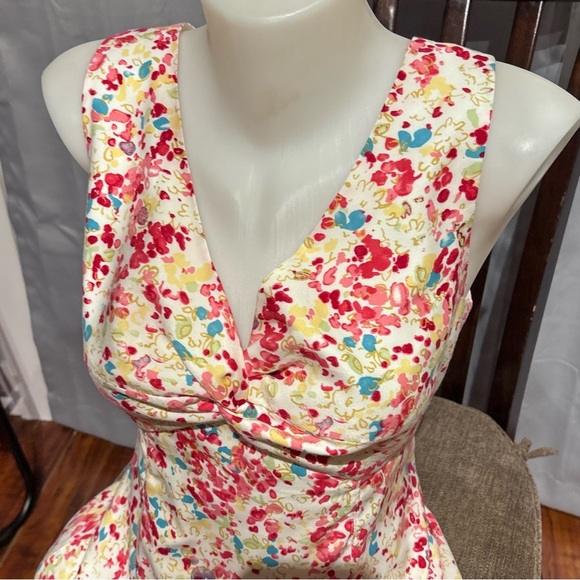 Floral Sleeveless Dress - Pink and White - Picture 2 of 5